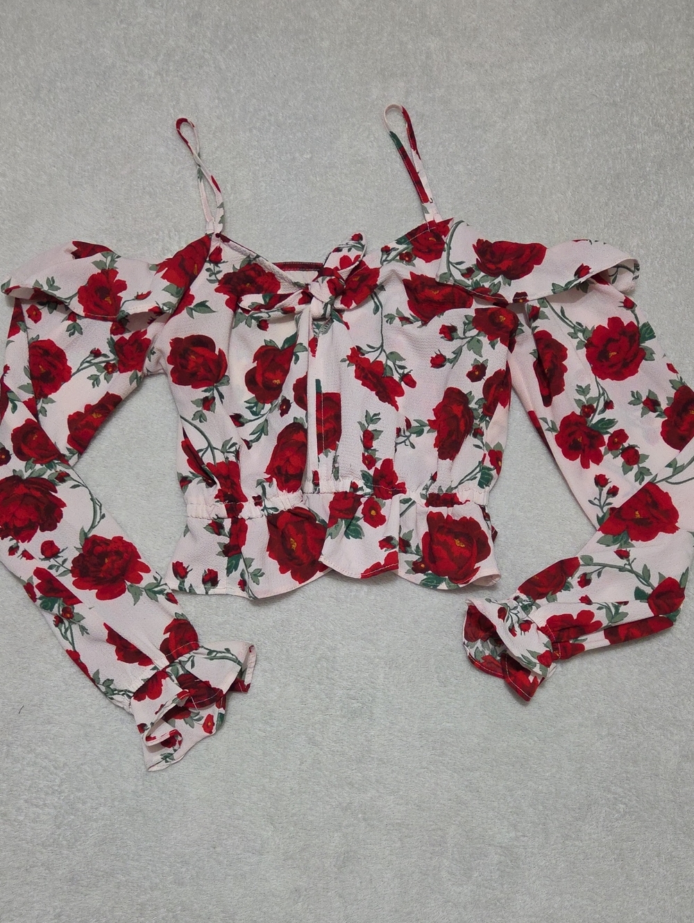 DIvided By H&M Pink Red Rose Printed Off-Shoulder Crop Top